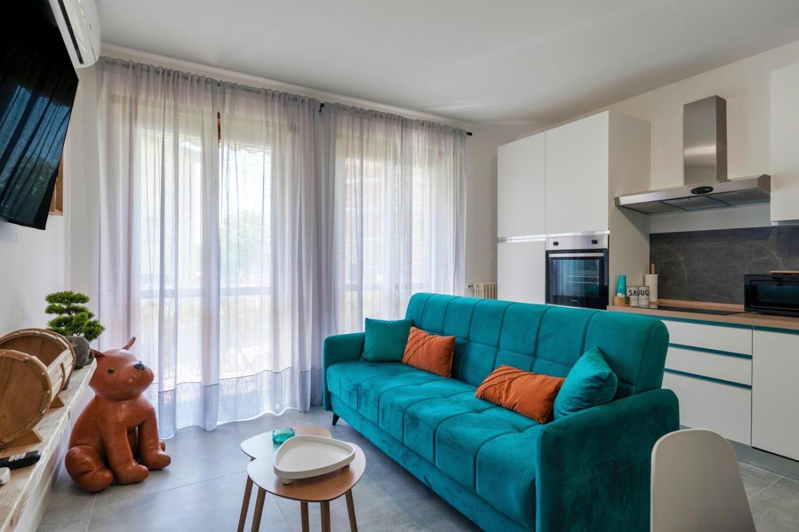 Roka House Apartment *